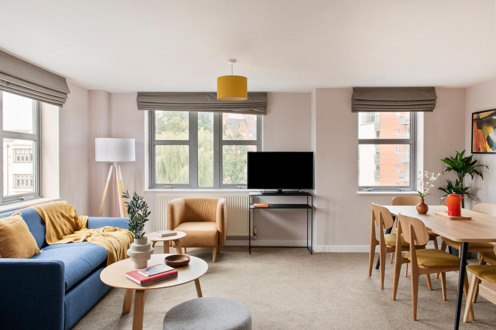 Communal lounge/ TV room