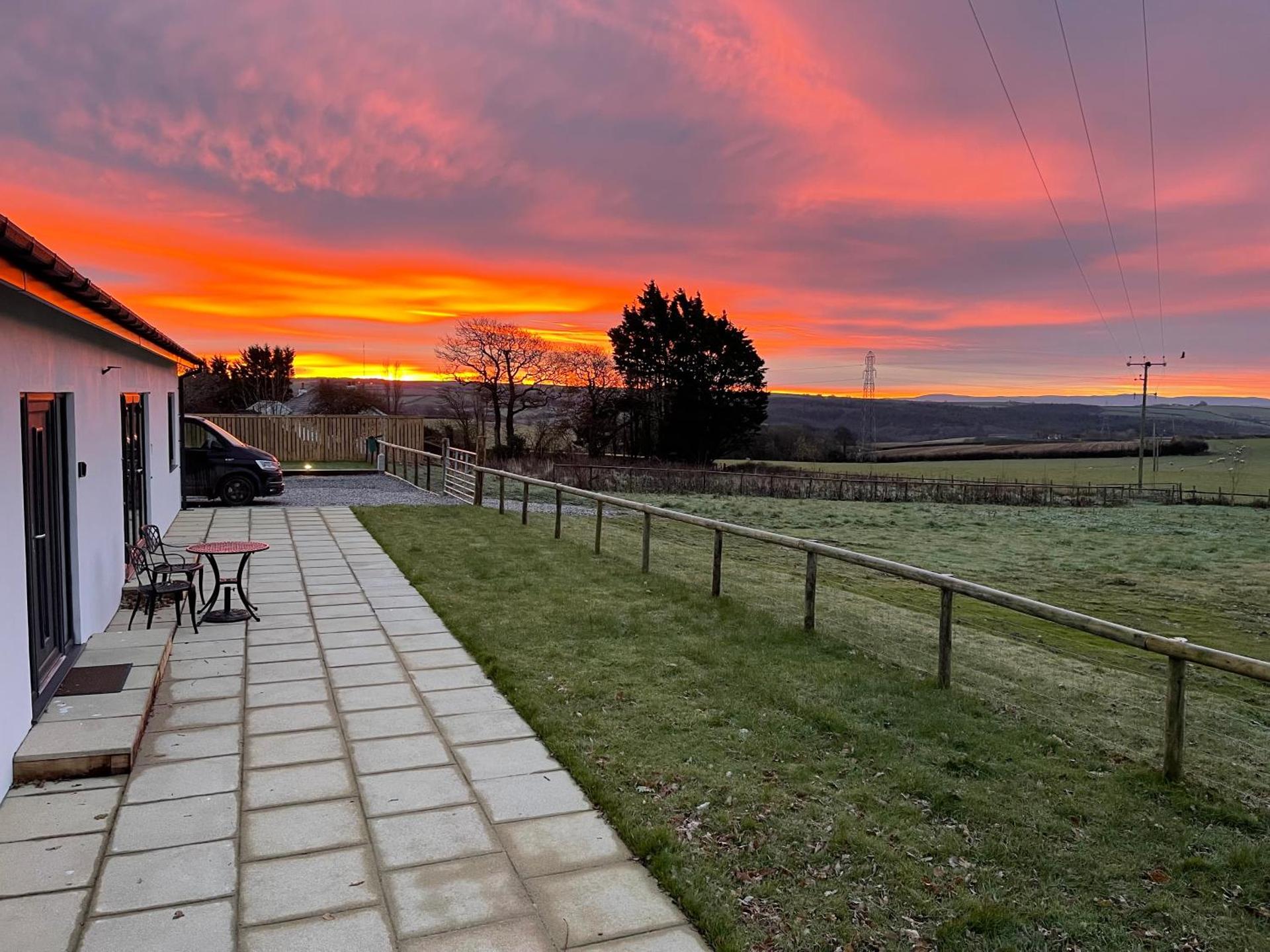 NEW! Country boutique escape . HOT TUB