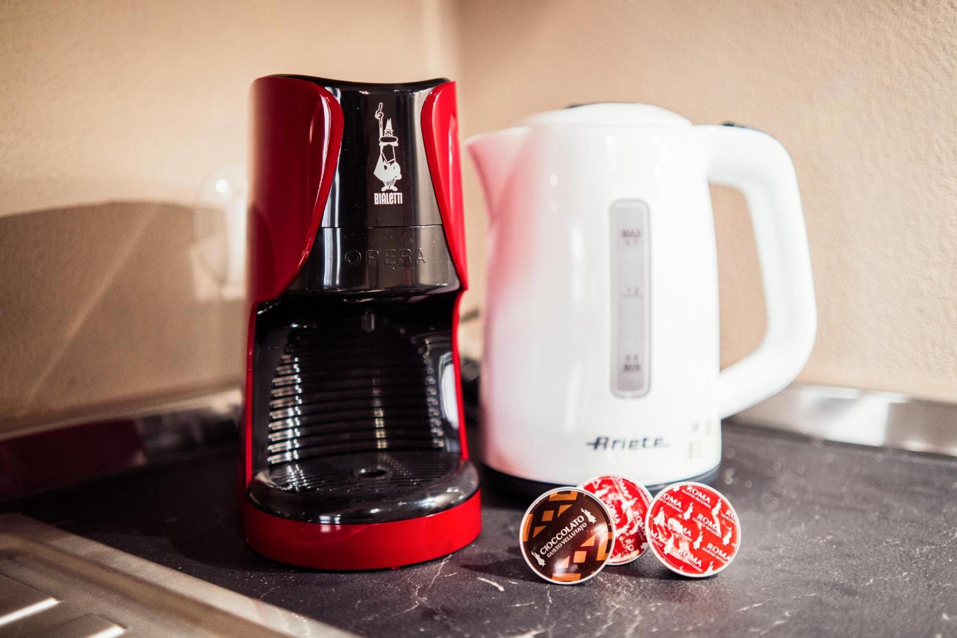 Coffee/tea facilities