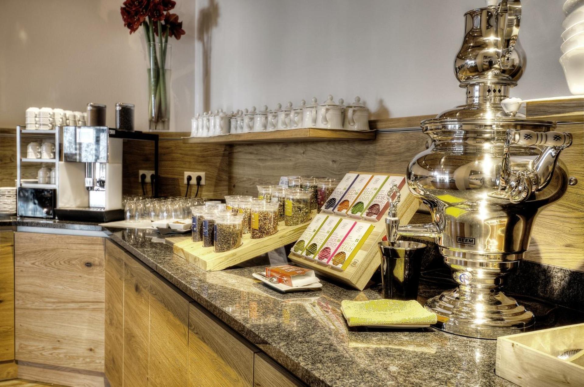 Coffee/tea facilities