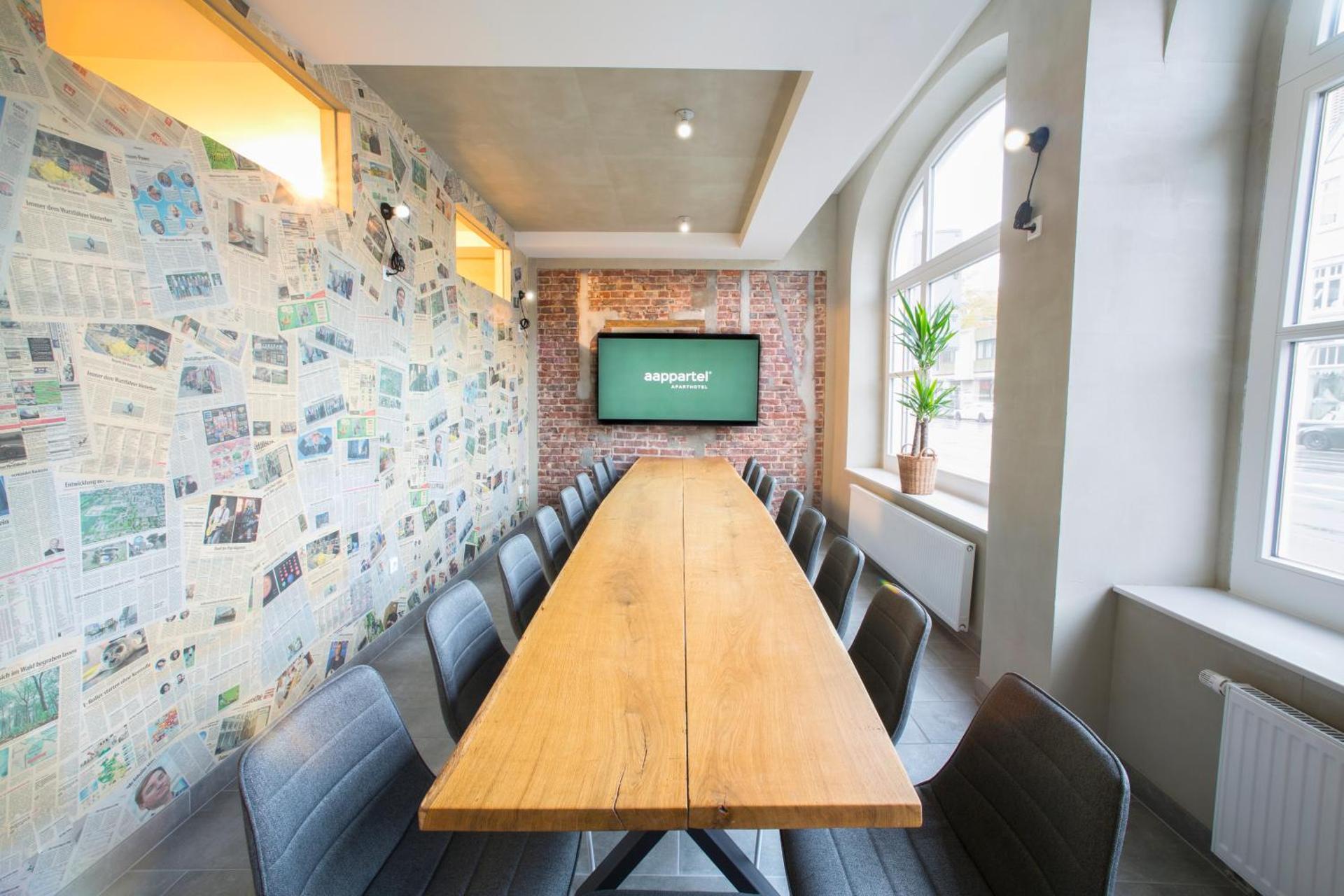 Meeting/conference room