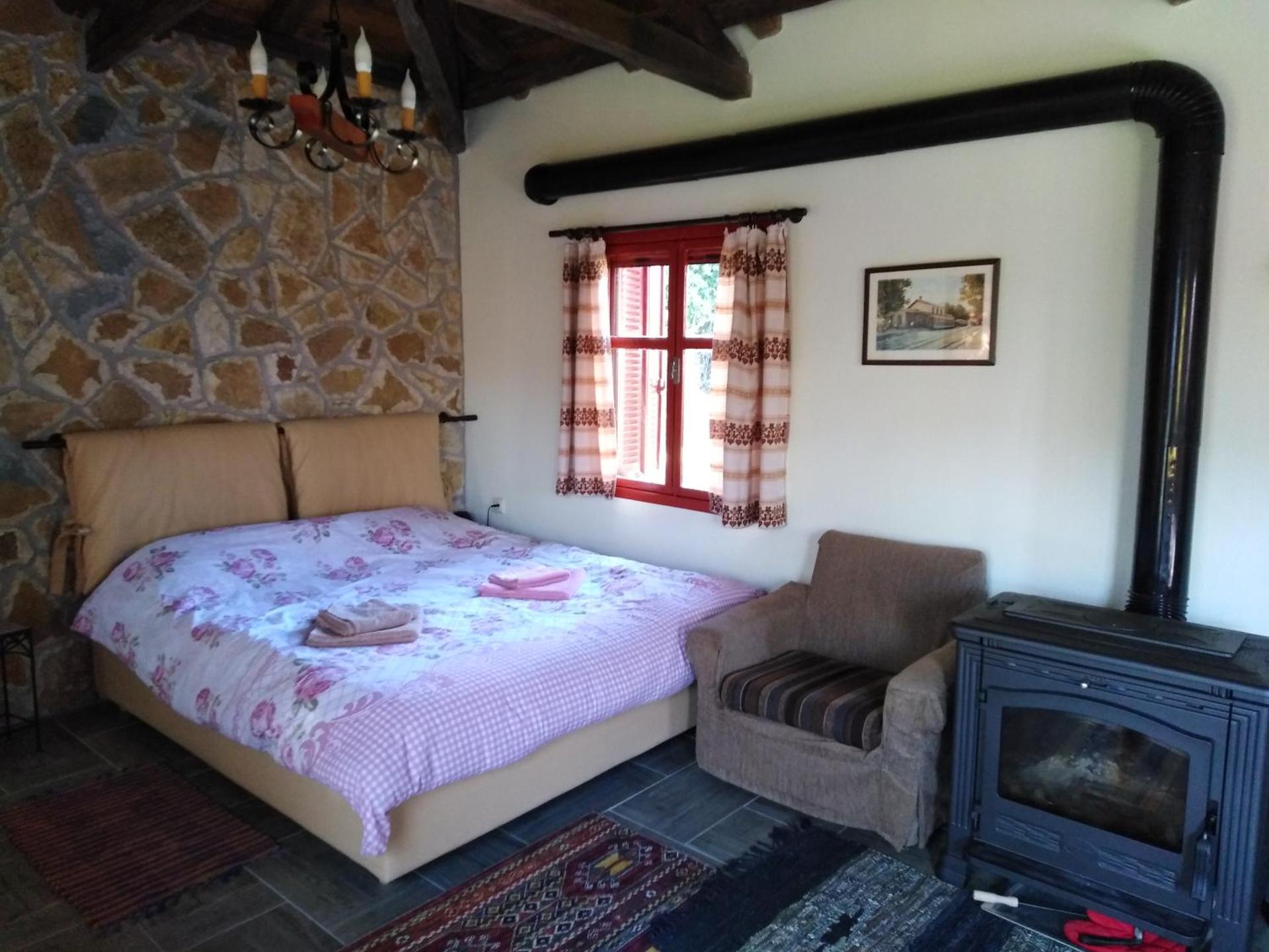 ΦΙΛΥΡΑ ΠΕΤΡΙΝΟ