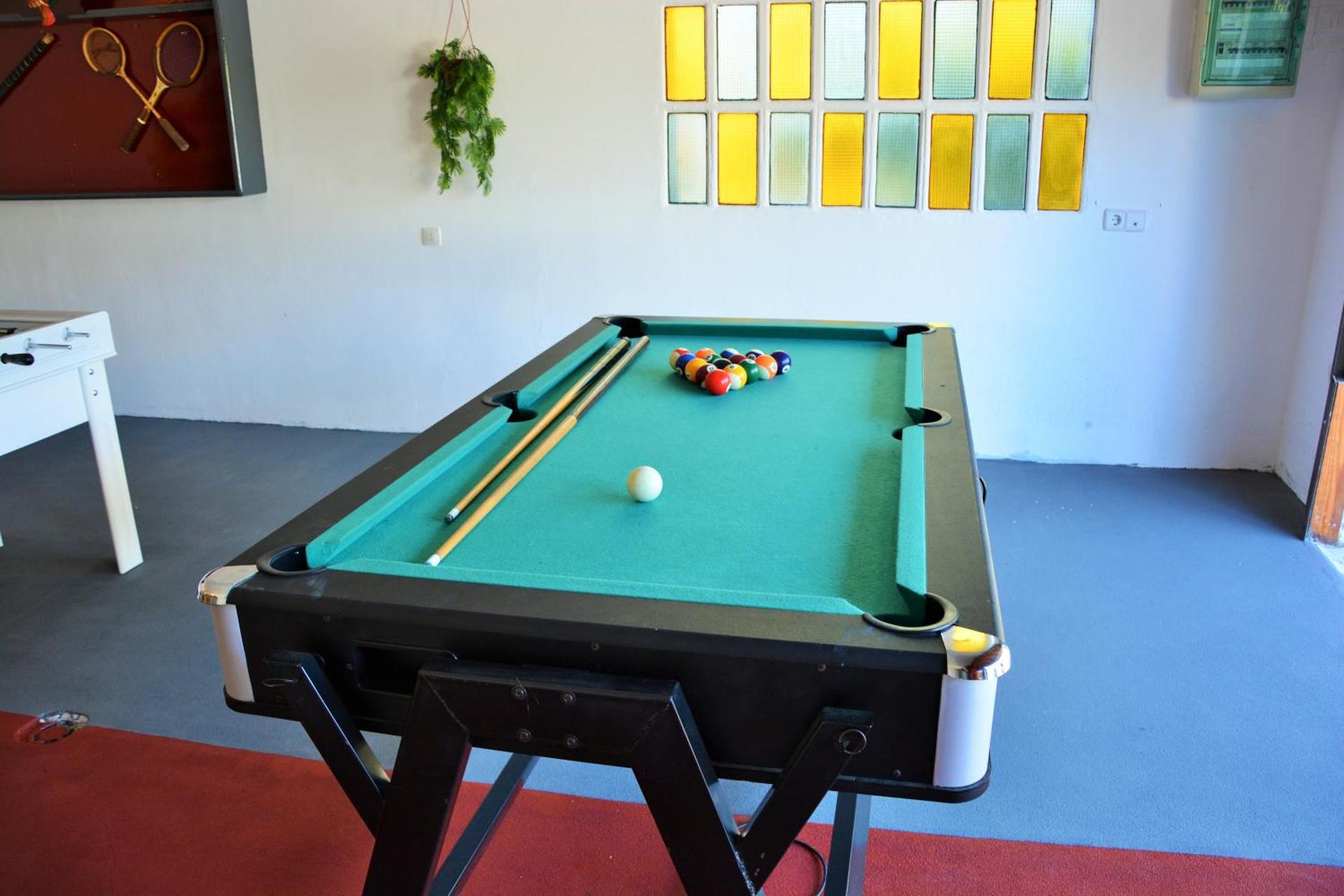 Villa Sitges El Ranch Amaizing Outdoor Areas Beaches at 5 minutes walk Sitges at 15 min drive AC Pool Jacuzzi & Garden XXL