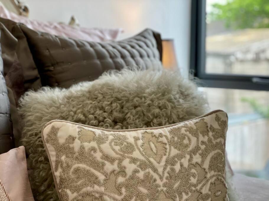 4 The Salt Yard, Whitstable - free parking, centre of town, 2 min walk to beach