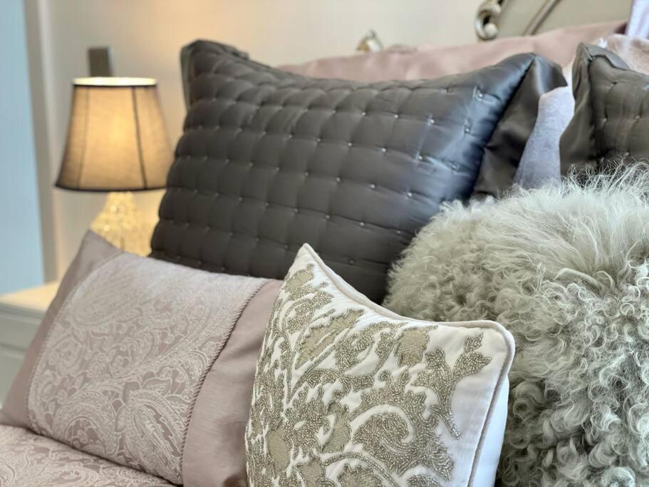 4 The Salt Yard, Whitstable - free parking, centre of town, 2 min walk to beach