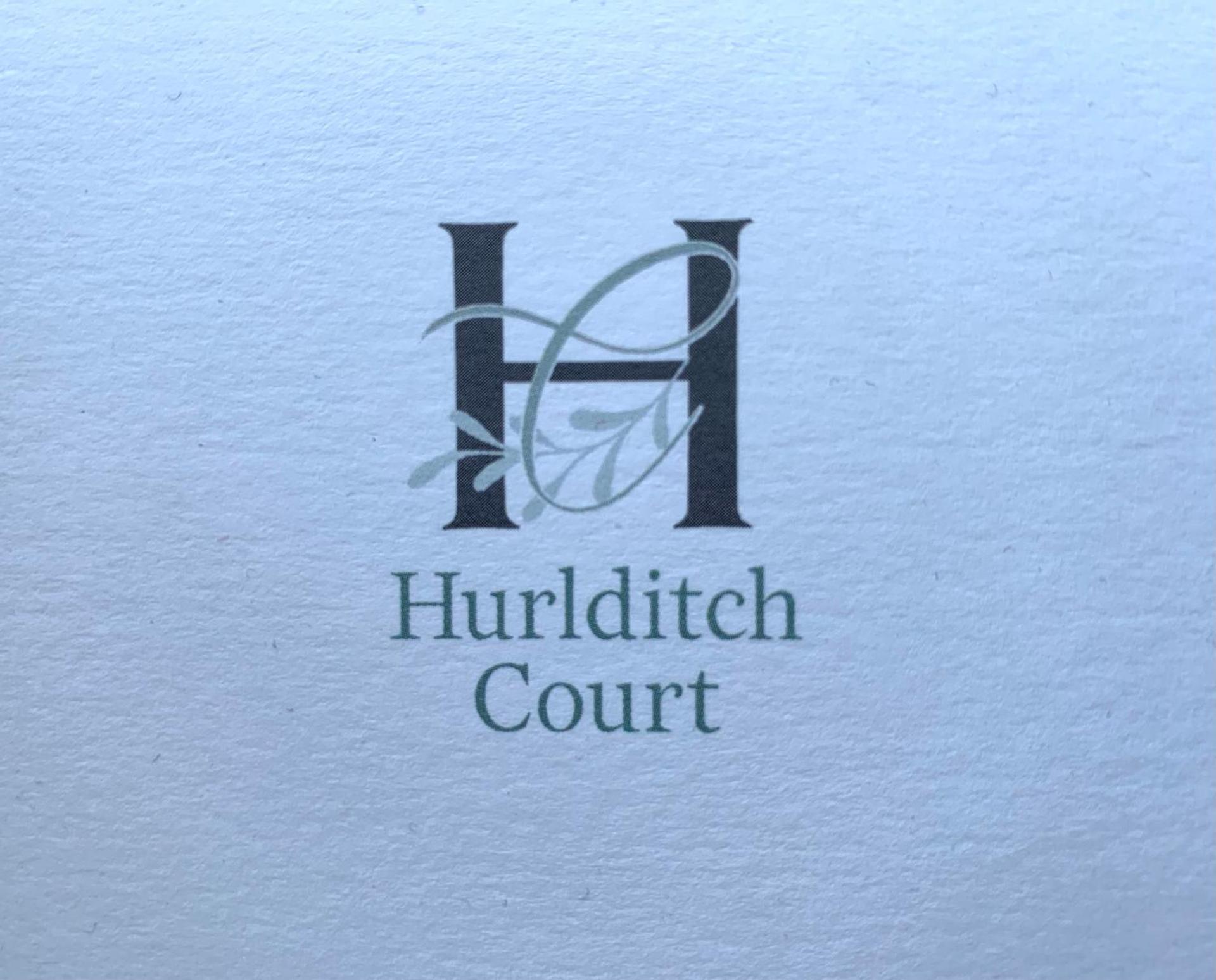 Stunning Shepherds Hut with Superb Views & Fire Pit near a Superb Gastro Pub