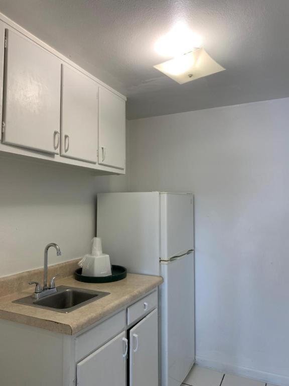 International Inn on the Bay