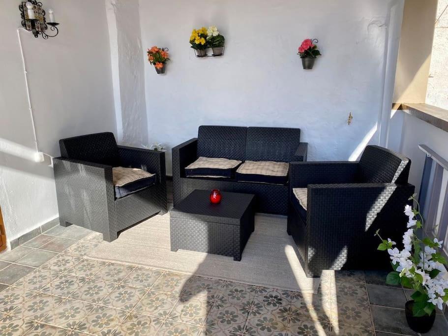 VILLA SOL Casa con cueva privada y vistas a la Iglesia