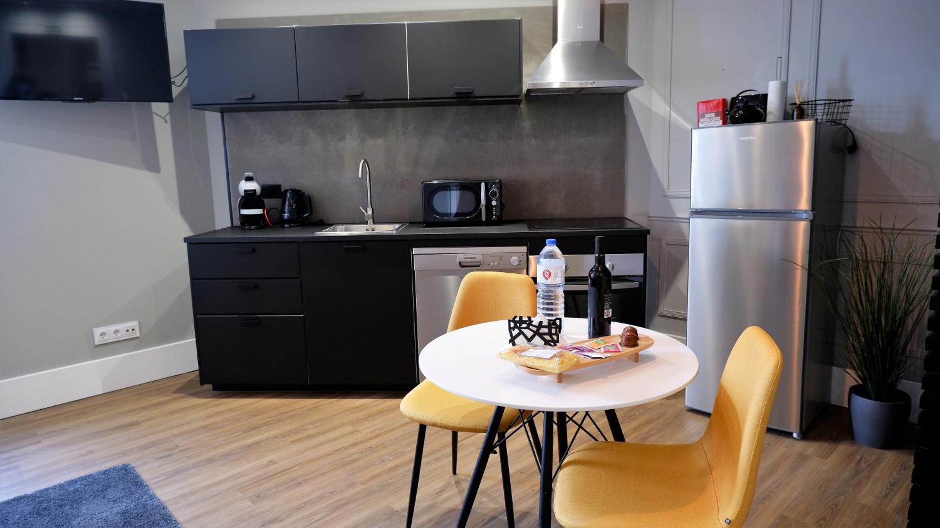 Kitchen or kitchenette