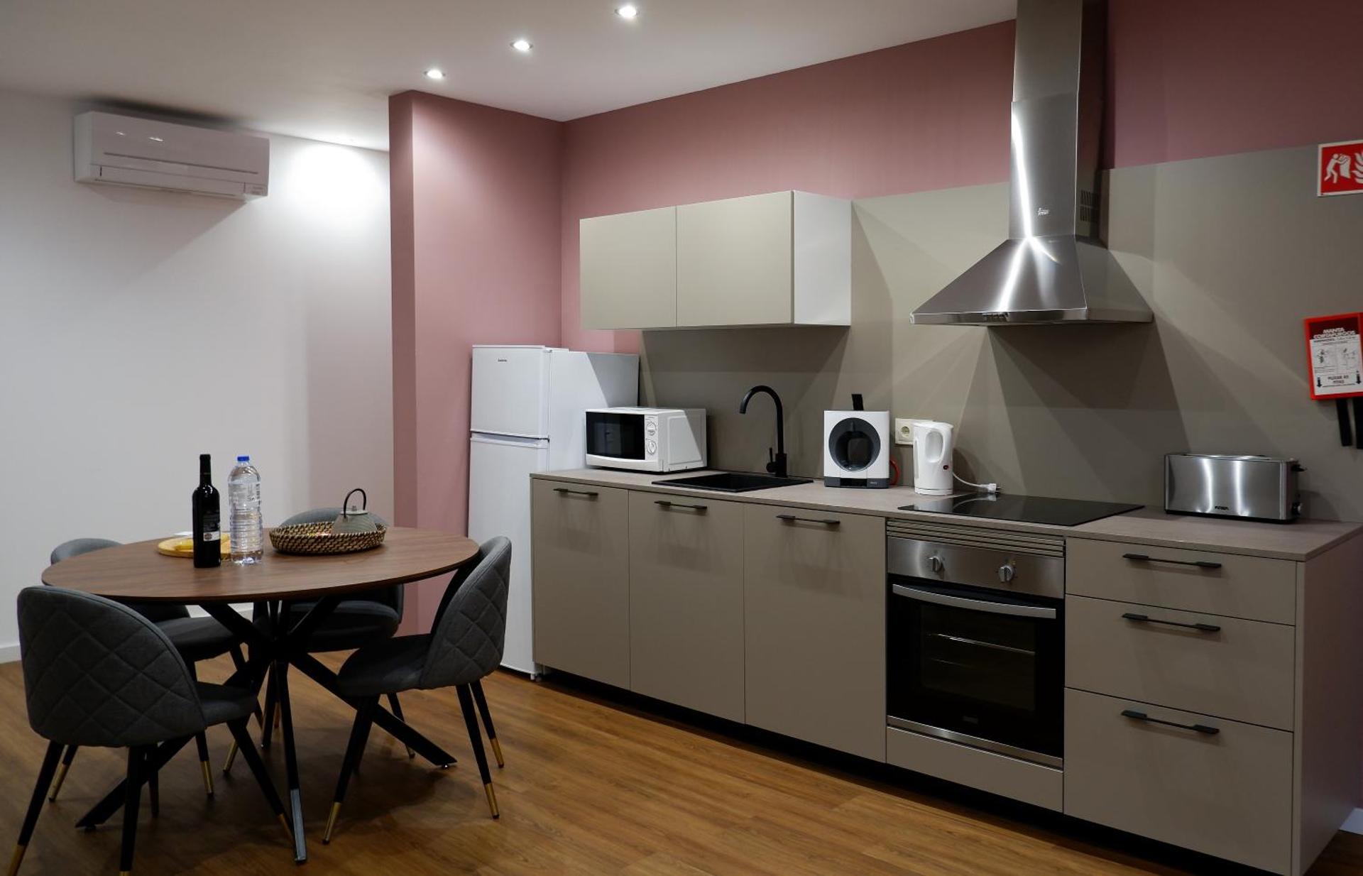 Kitchen or kitchenette