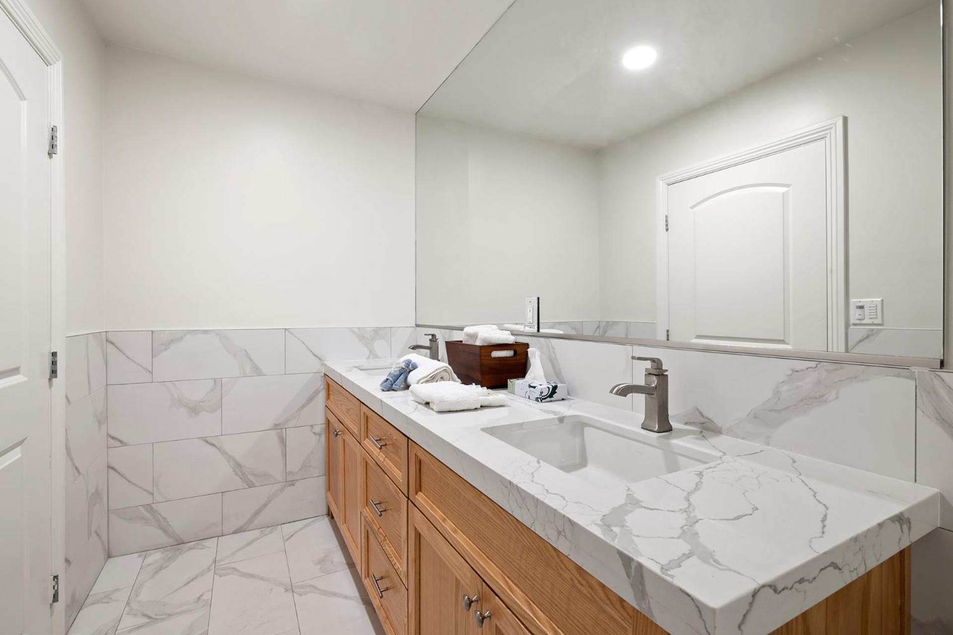 Deluxe Queen Room with Two Queen Beds