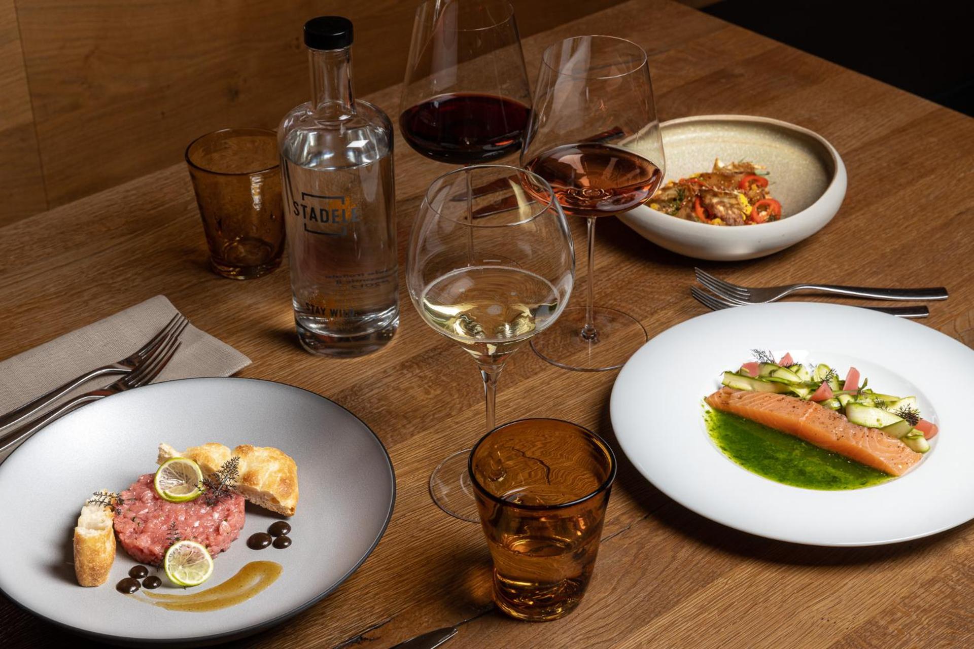 Restaurant/places to eat