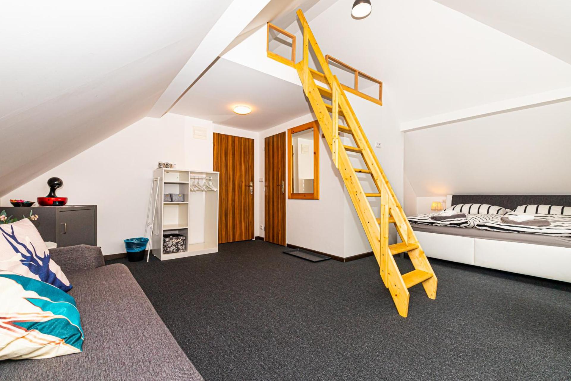 Apartment - Split Level