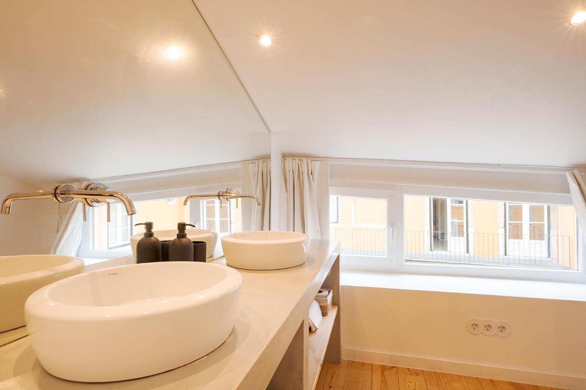 The Yellow House - Duplex