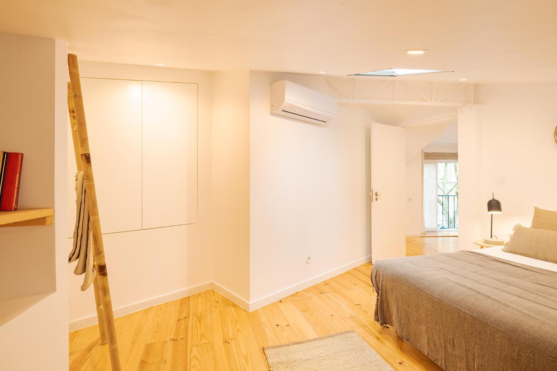 The Yellow House - Duplex