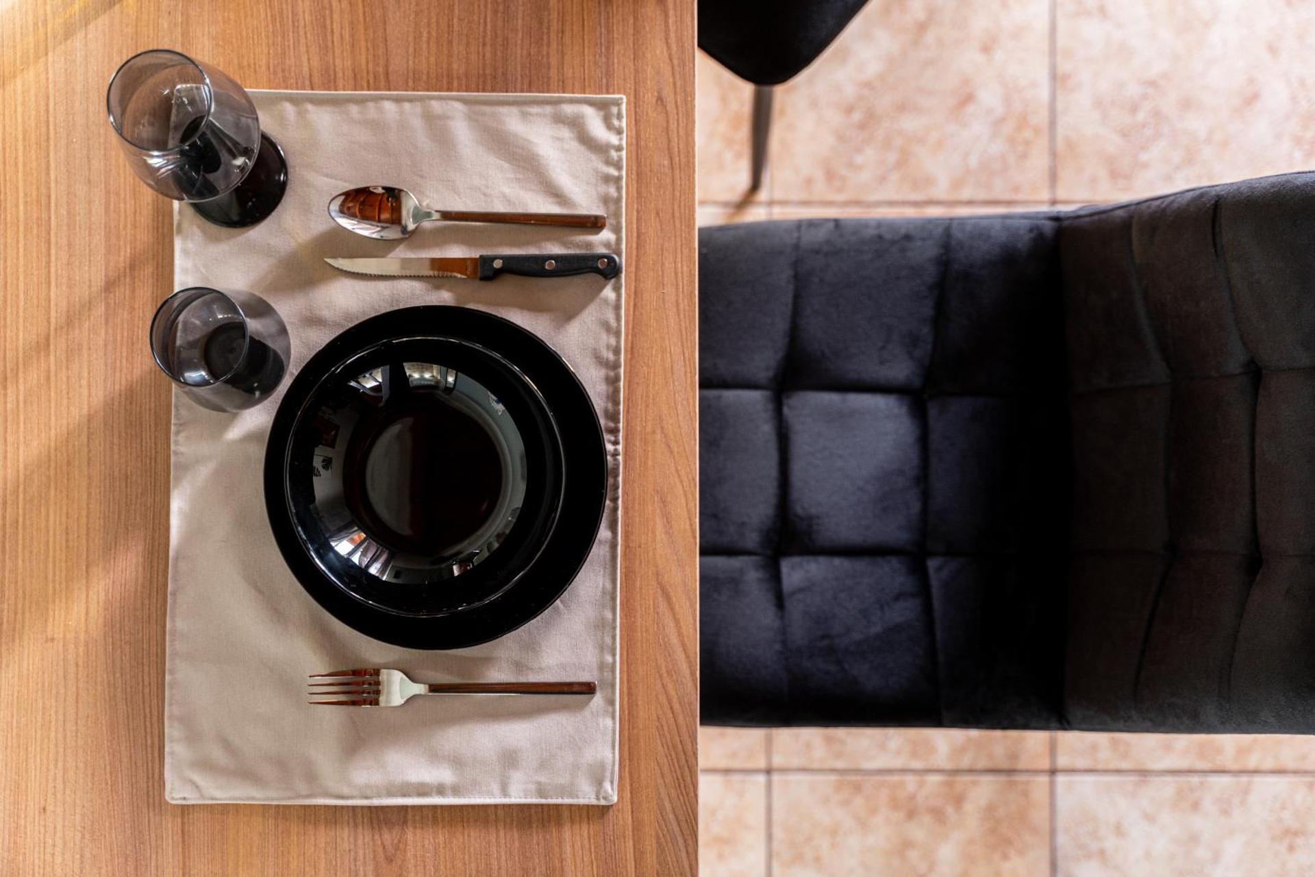 Eagle's Nest City Apartments