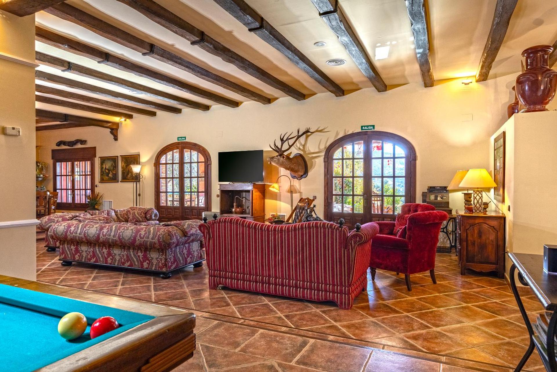 Casa Flores con Piscina interior climatizada