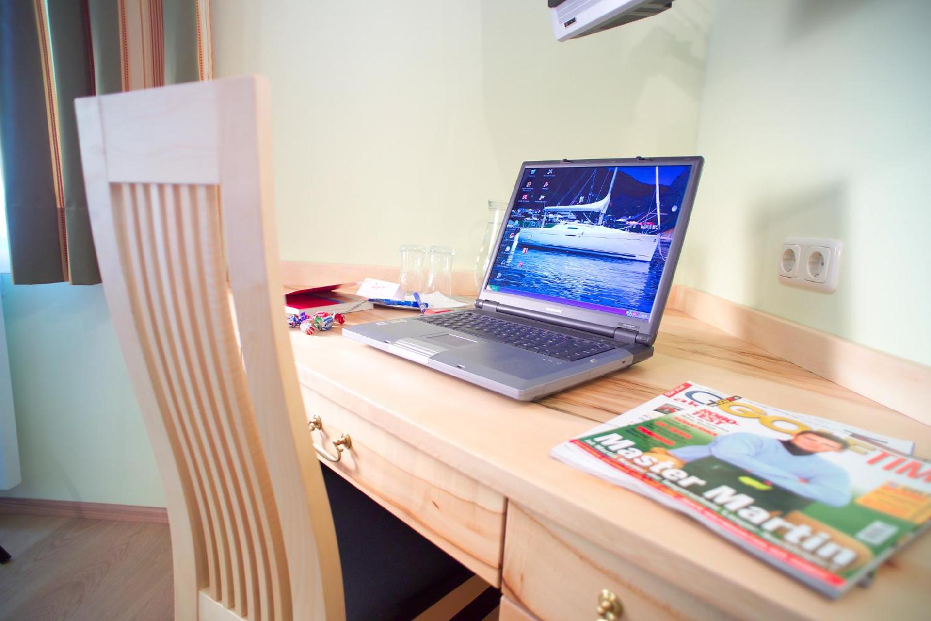 Photo of the whole room