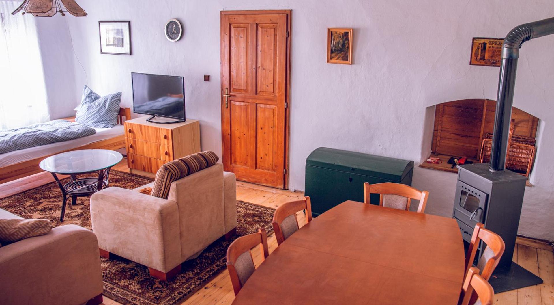 Communal lounge/ TV room