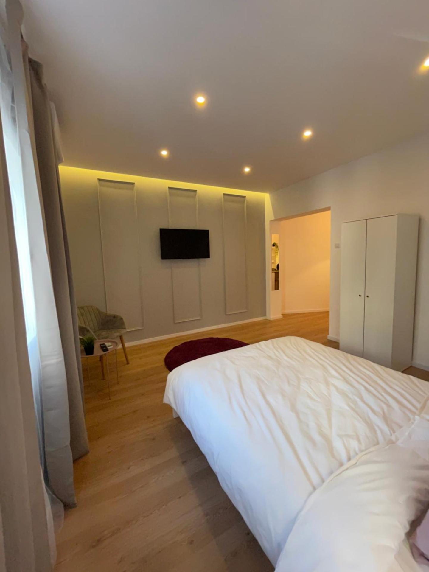 On the river Ultra central Suites