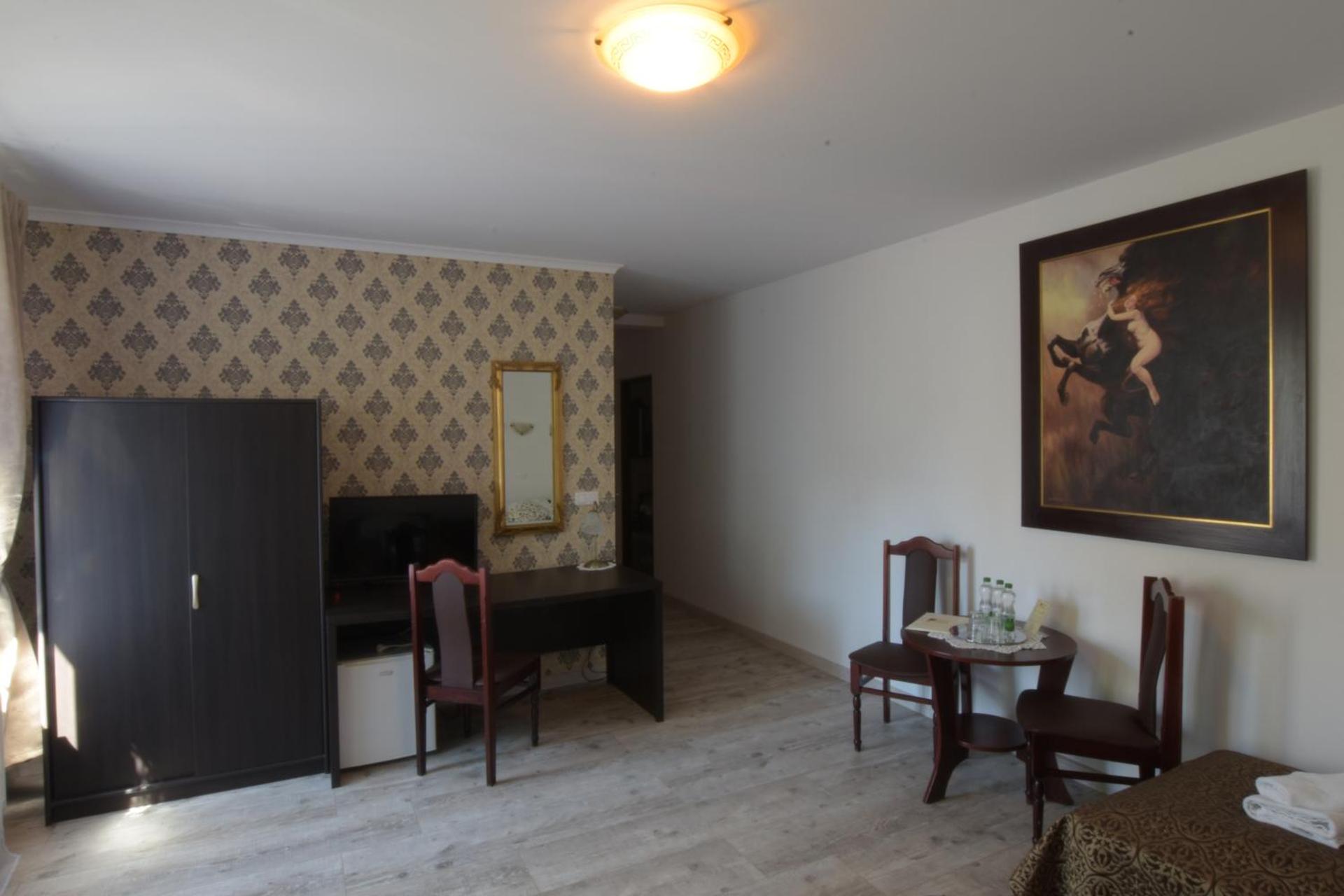 Photo of the whole room