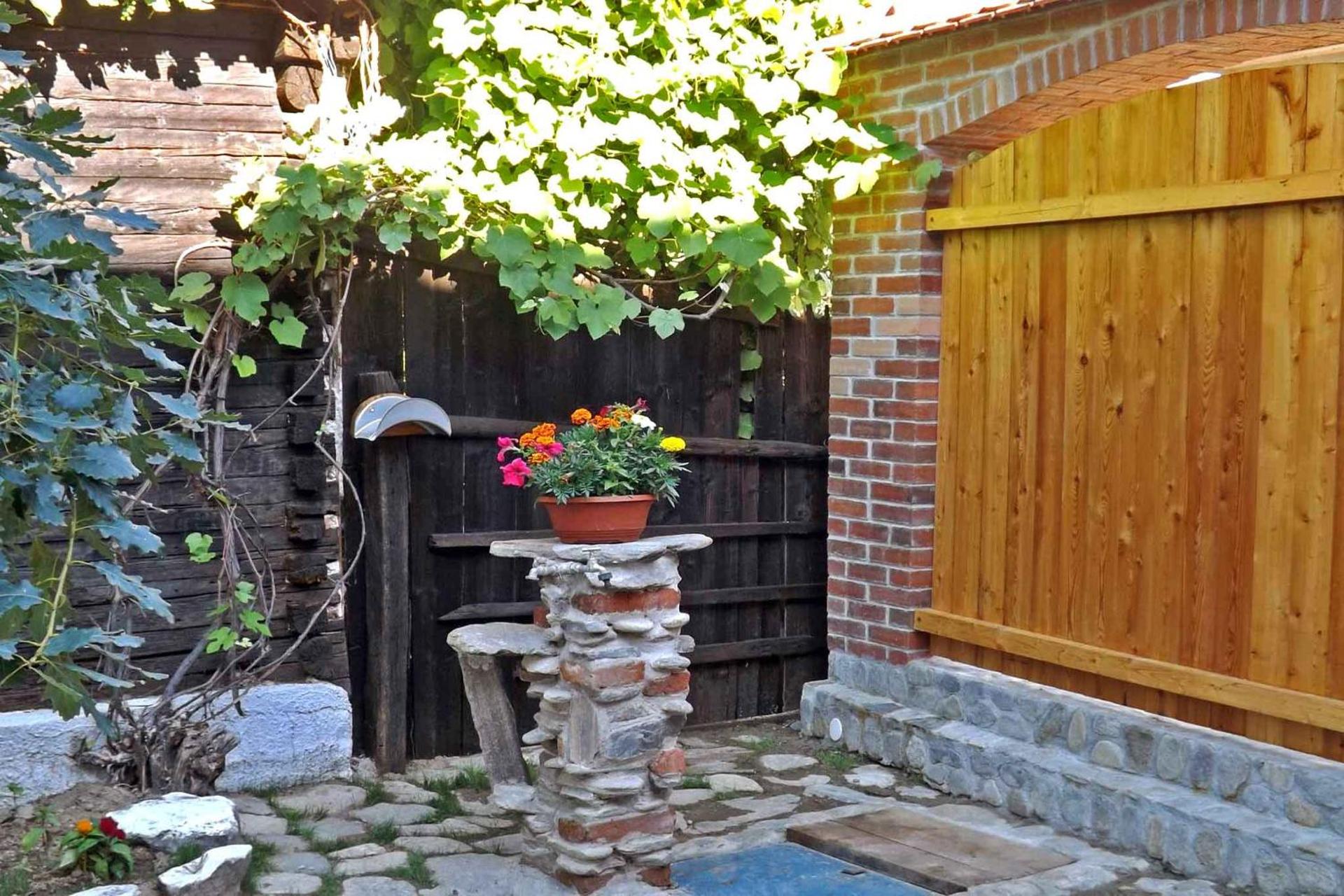 Inner courtyard view