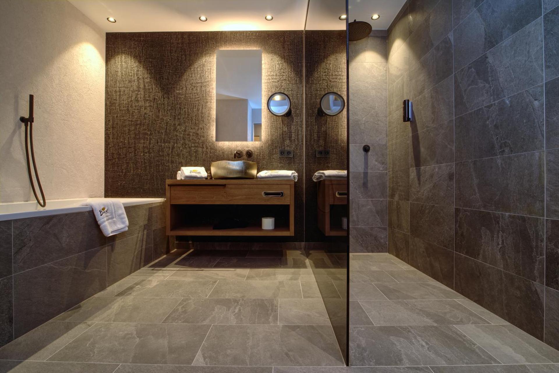 Royal Suite with Balcony