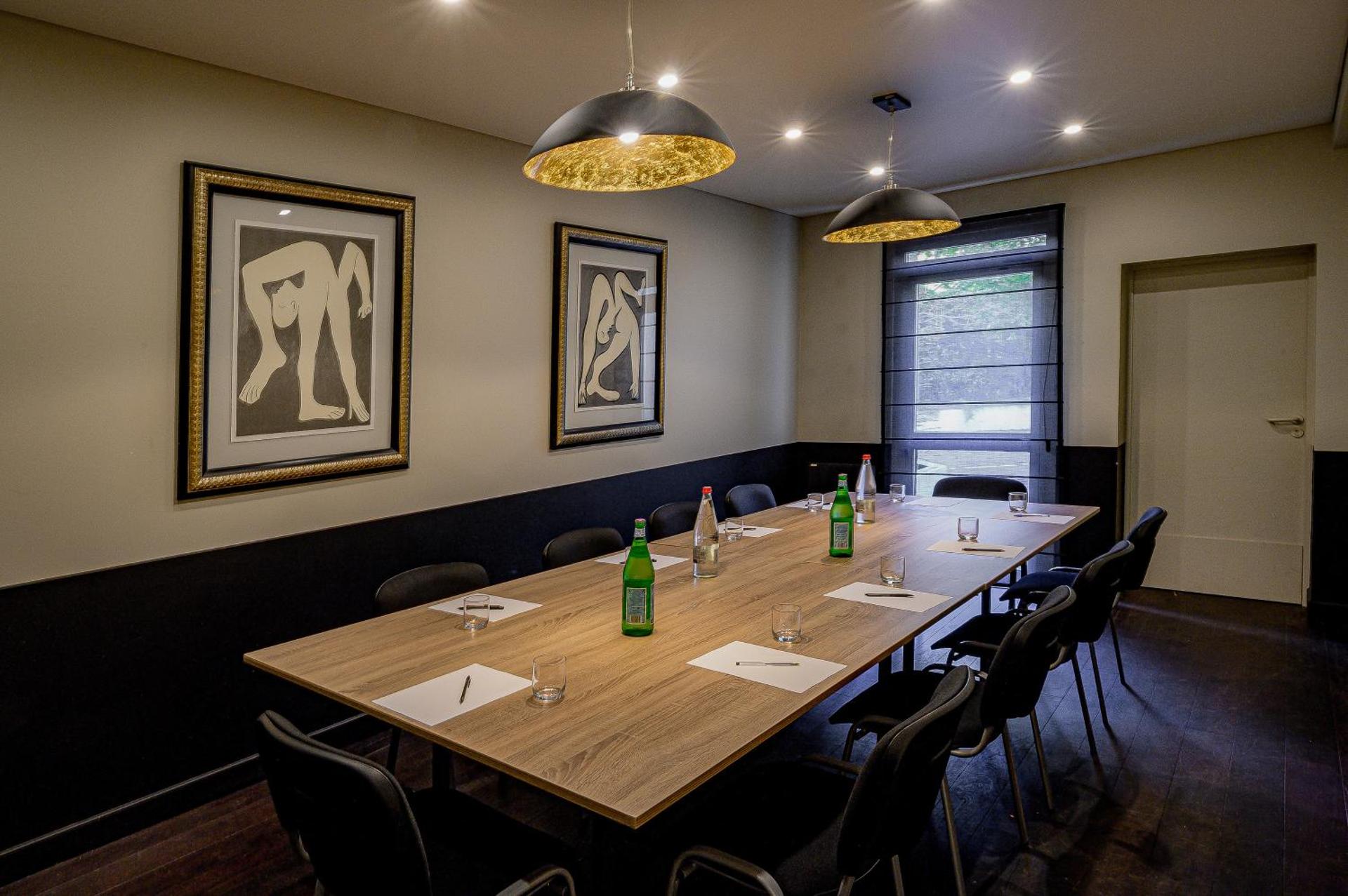 Meeting/conference room