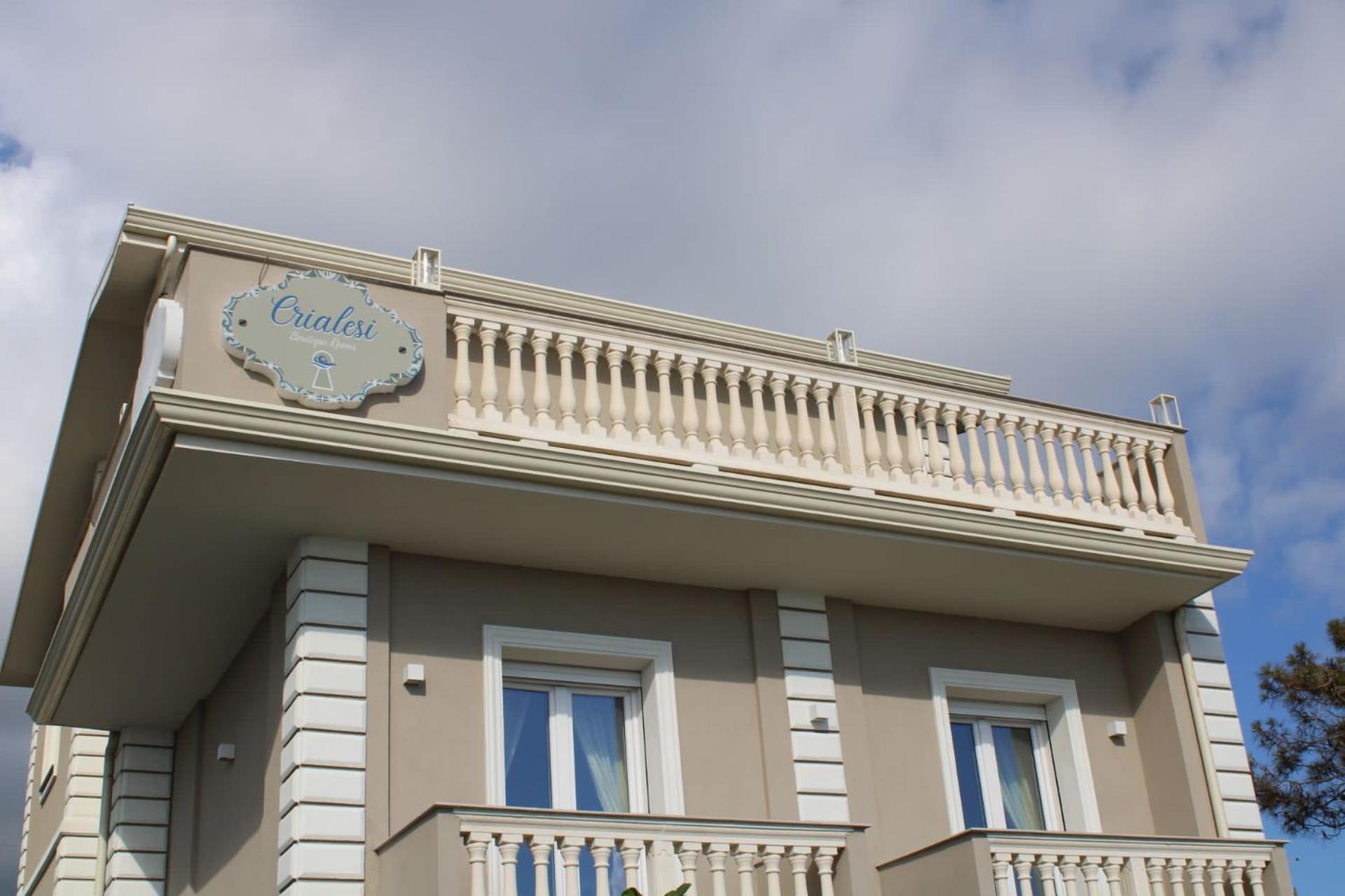 Crialesi Boutique Rooms