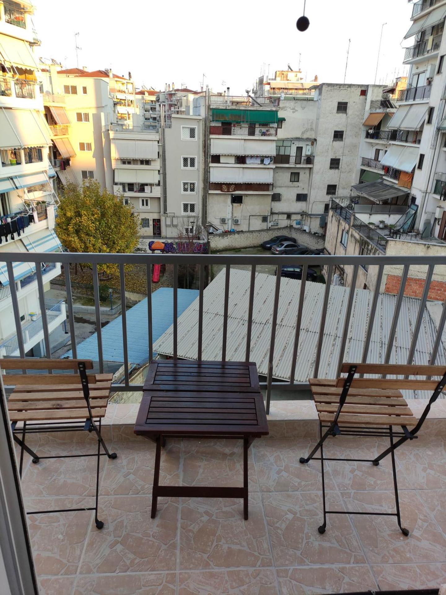 G M 5 ROOMS KENTRO in the heart of the city