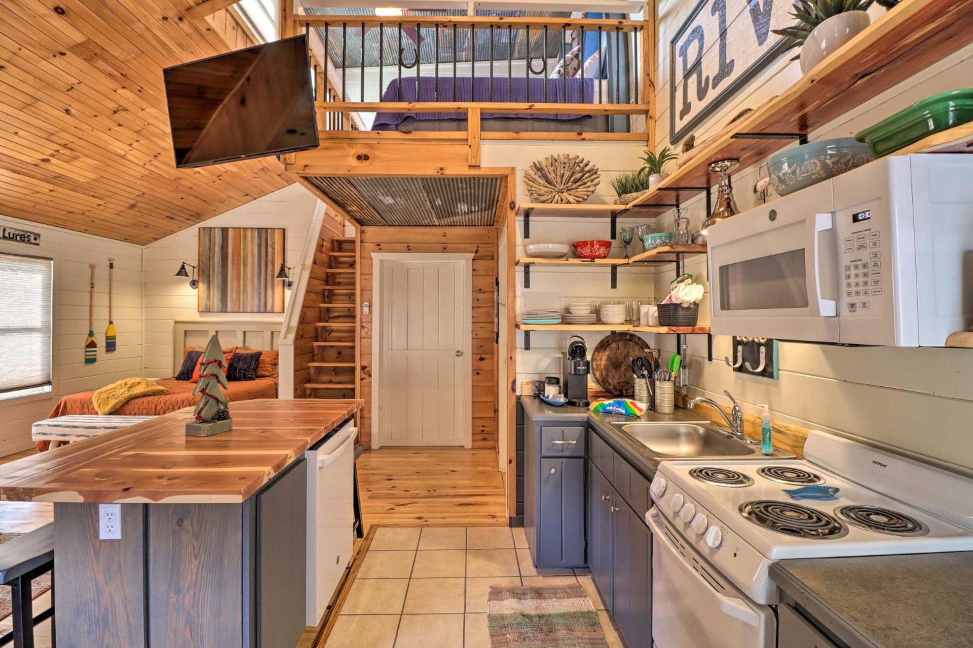 Pet-Friendly Studio with Loft and Mountain Views!