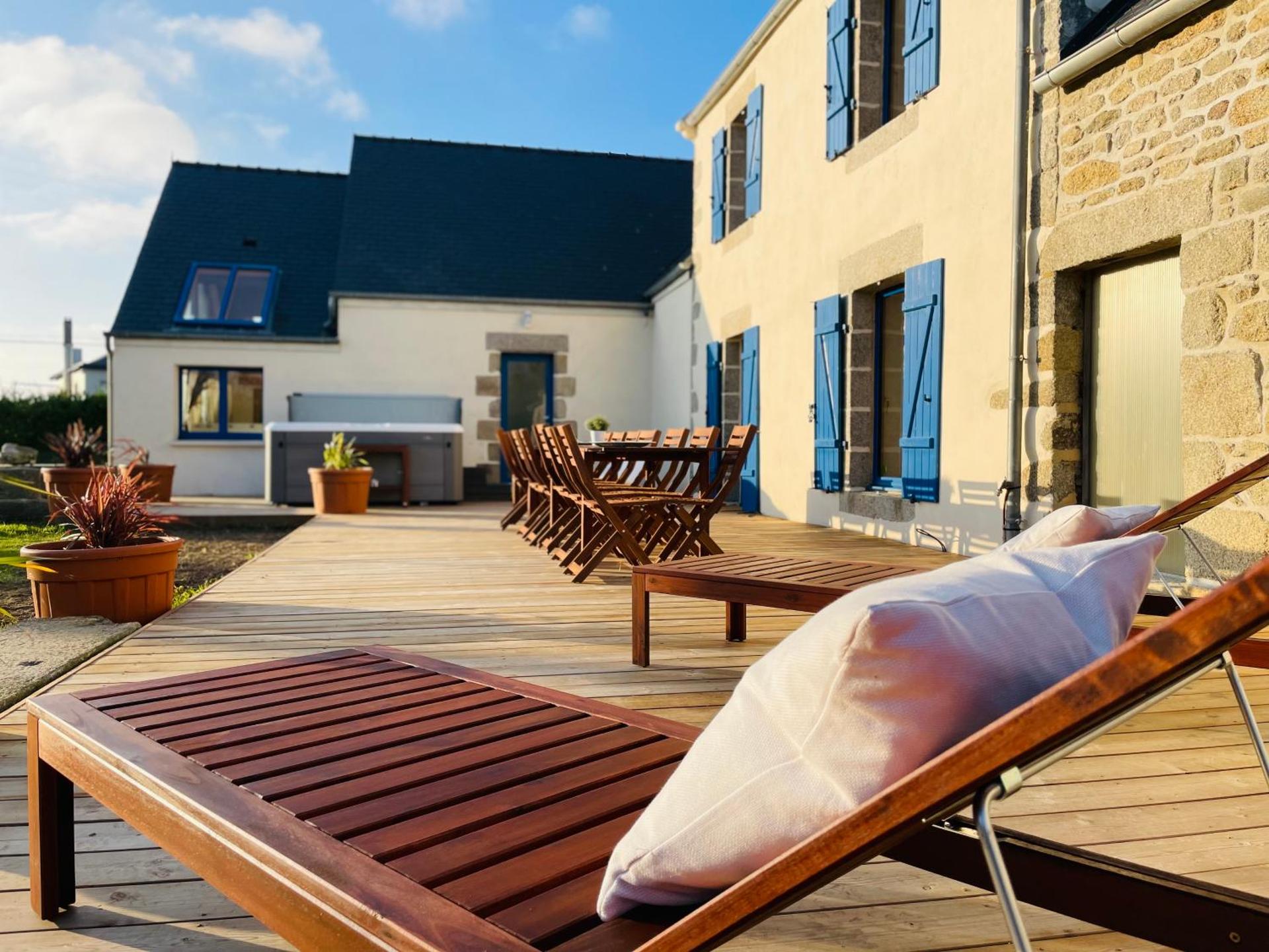 Maison Maillots et Bigorneaux, 15 pers, jacuzzi, 40m de la mer