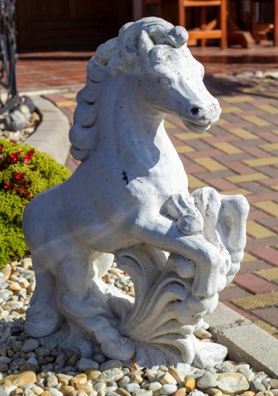 Radics Panzió Étterem és Pihenő Központ