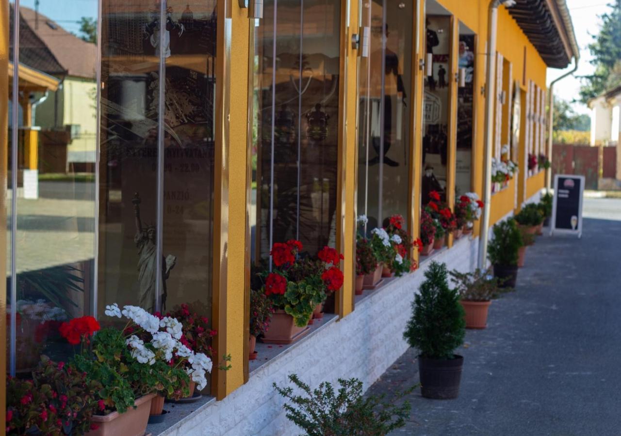 Radics Panzió Étterem és Pihenő Központ