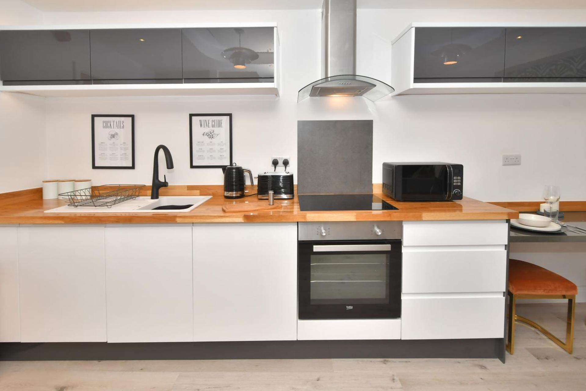 Kitchen or kitchenette