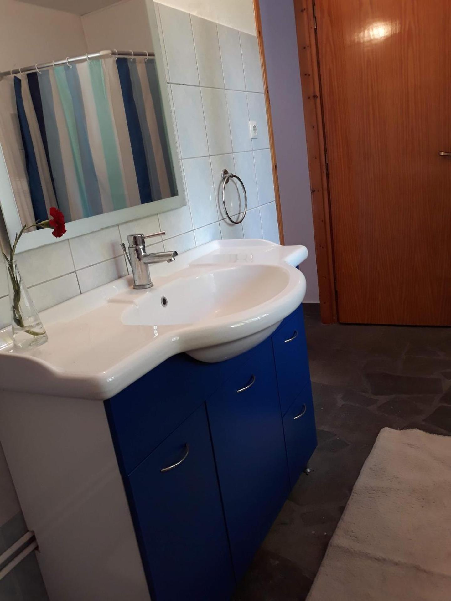 Σπίτι σε ελαιώνα, house in an olive grove