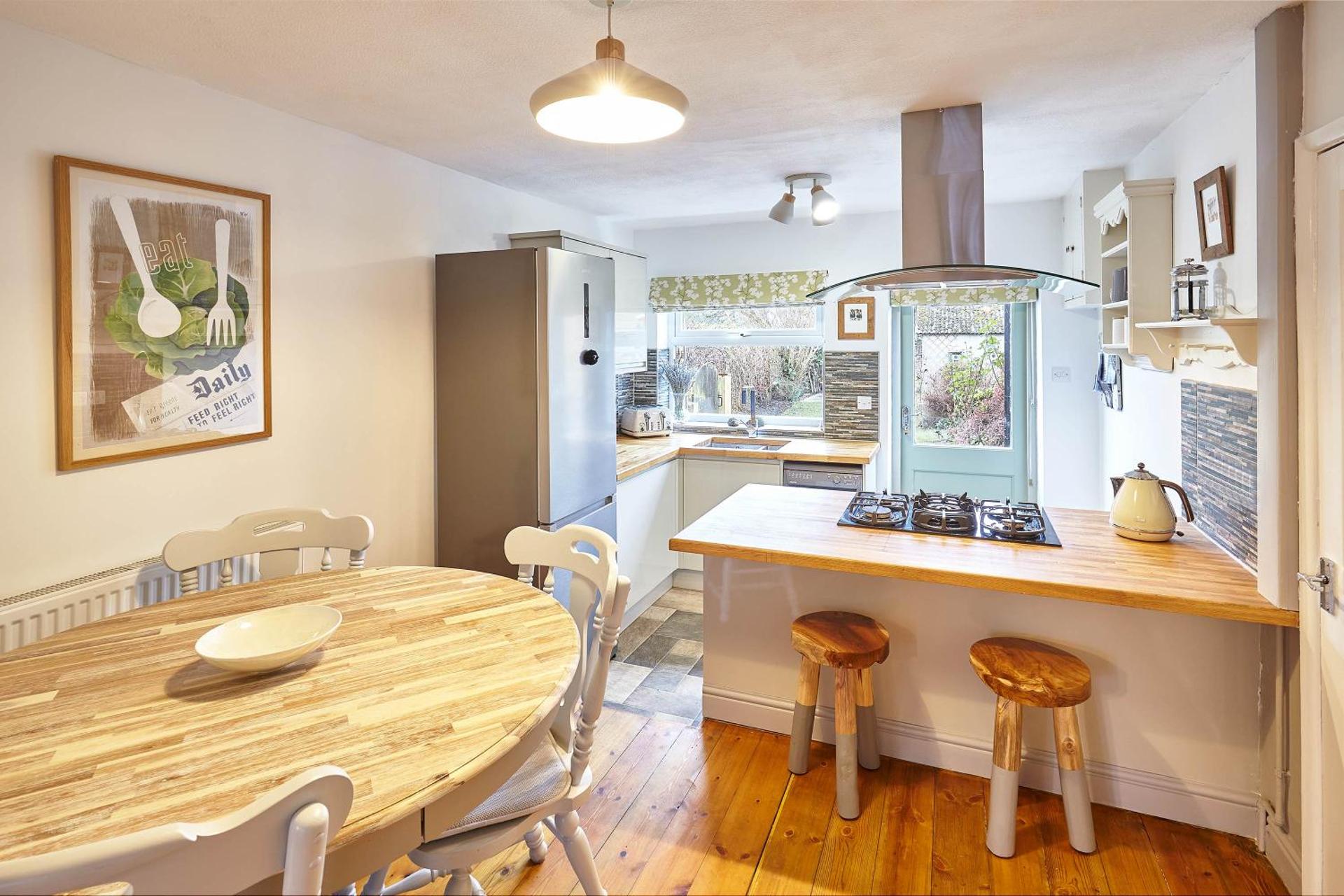 Kitchen or kitchenette