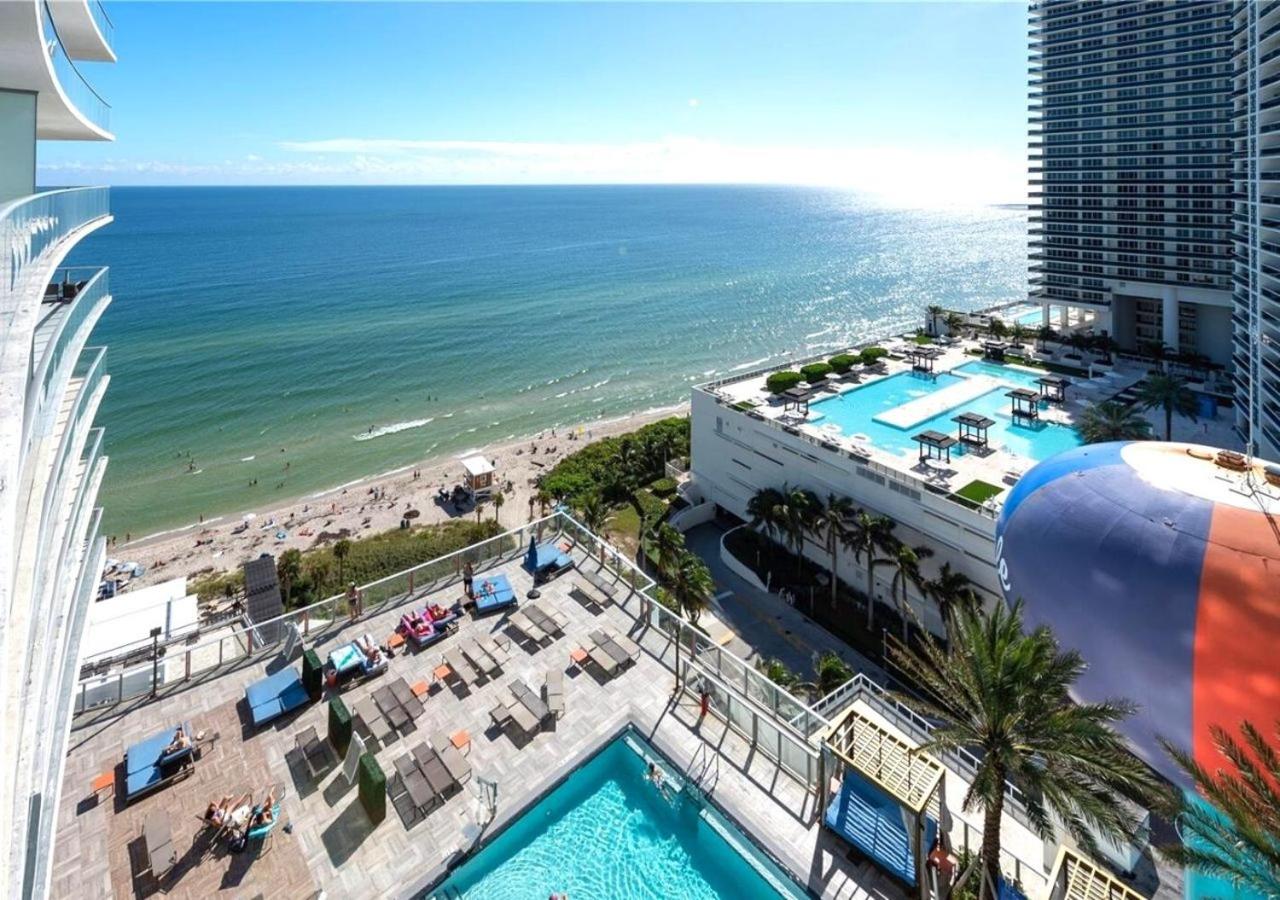 Life Resort on Miami Hollywood BeachFront by MRA