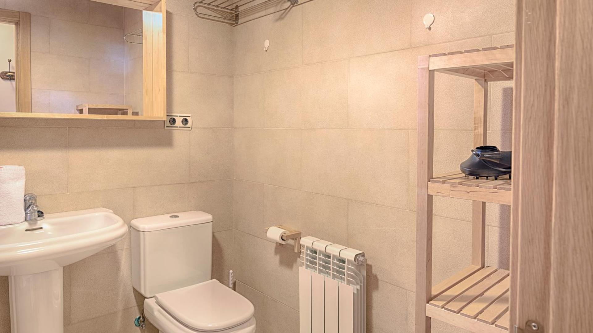 Saplan Real Estate LIN