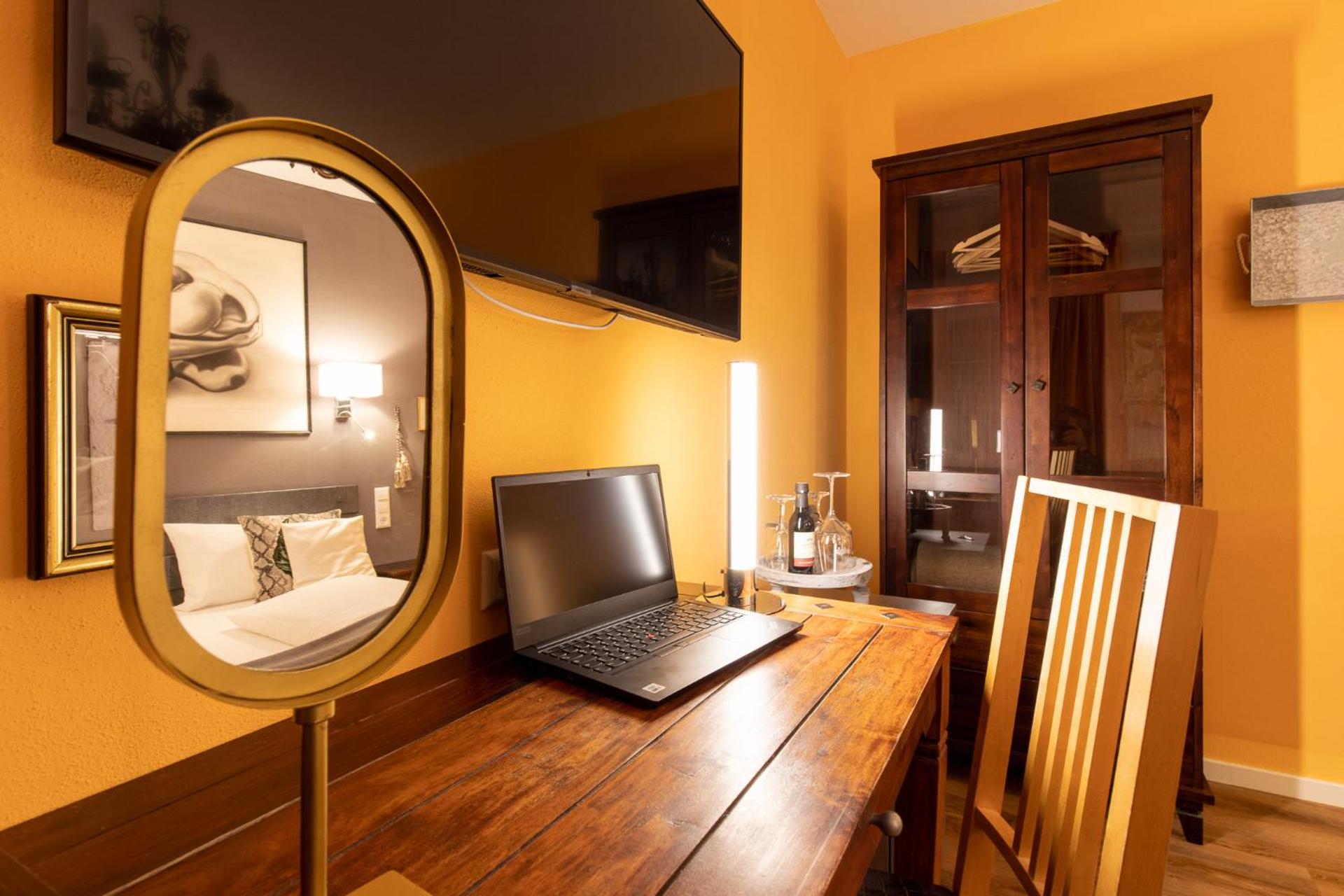 Photo of the whole room