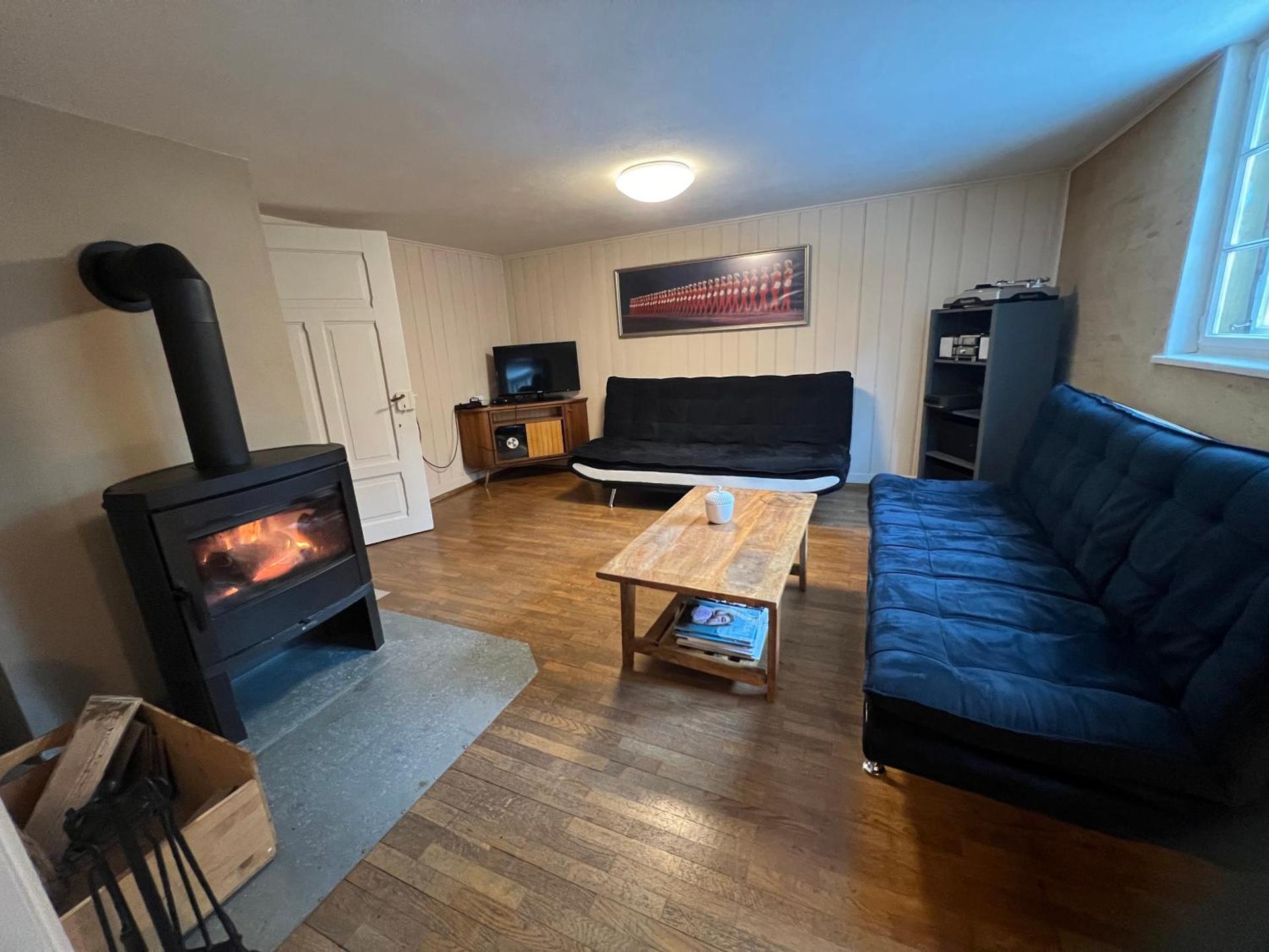 Communal lounge/ TV room