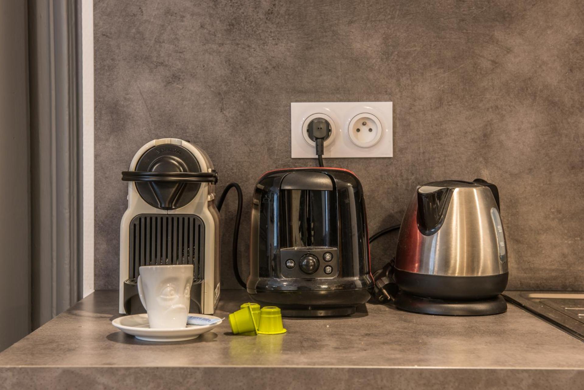 Coffee/tea facilities