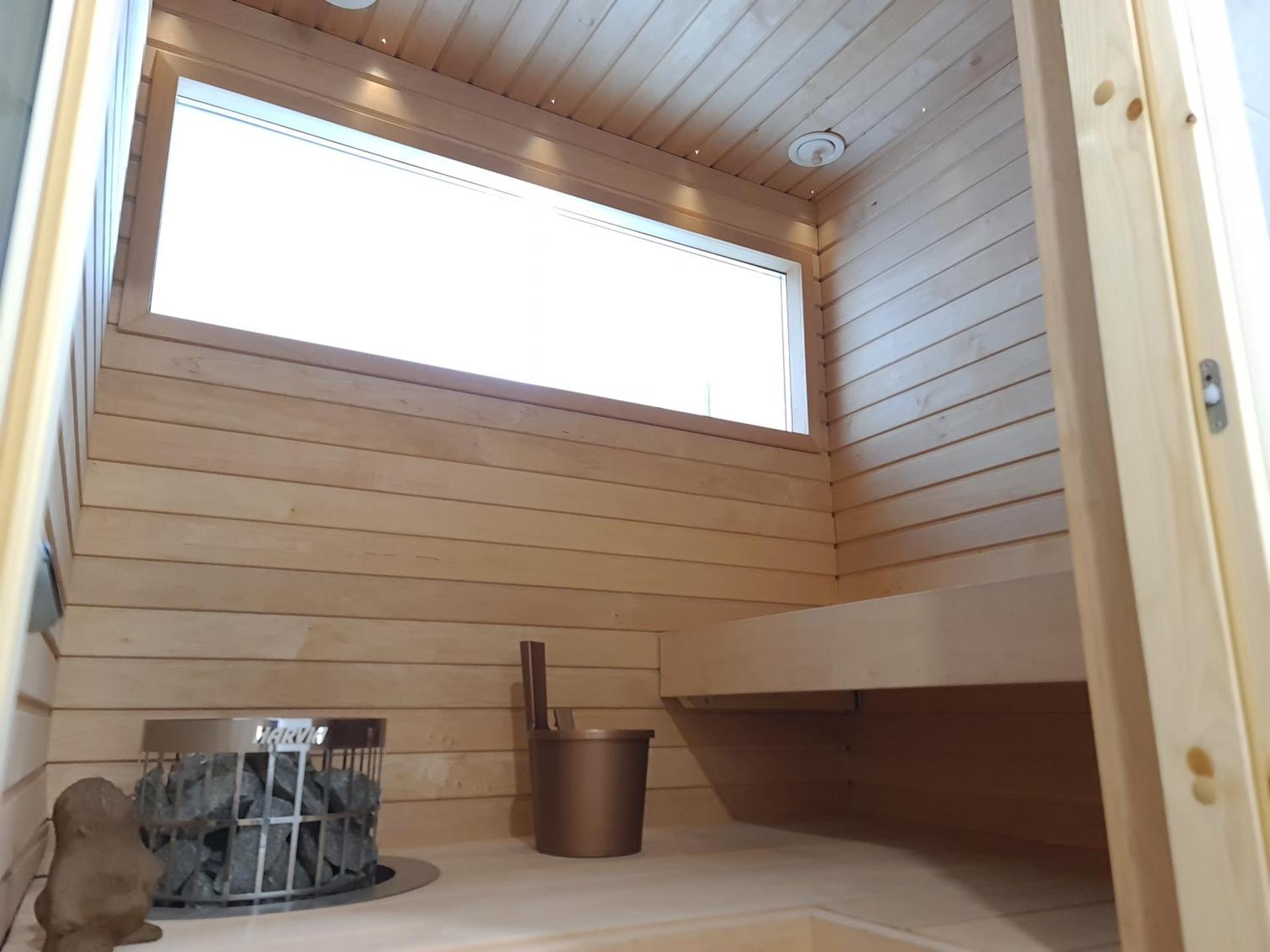 Uusi loma-asunto 4 hengelle hiekkasärkillä