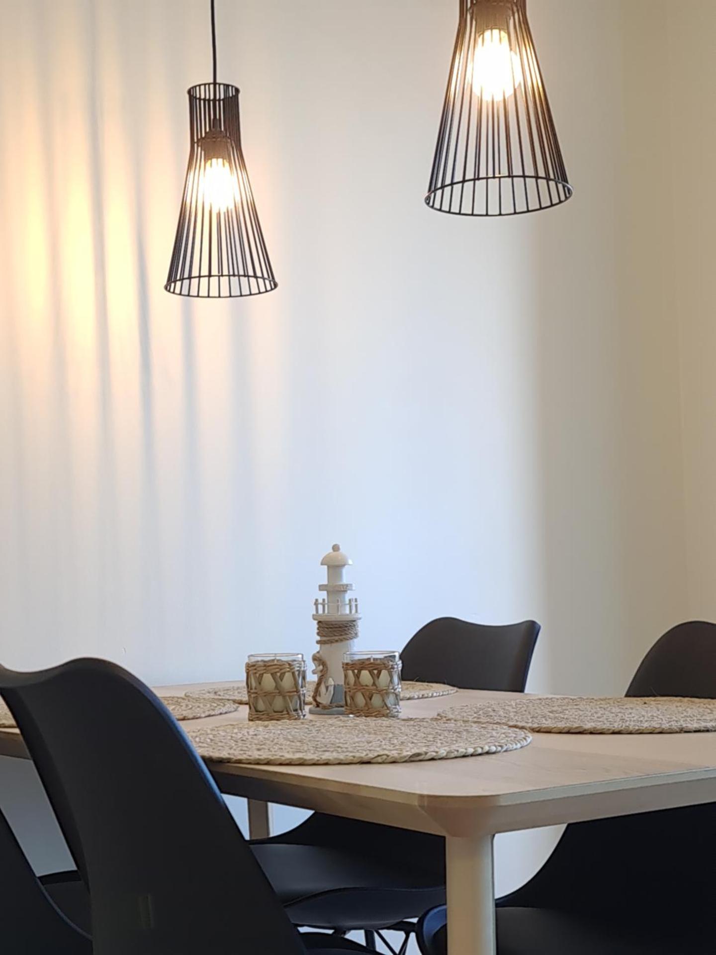 Uusi loma-asunto 4 hengelle hiekkasärkillä