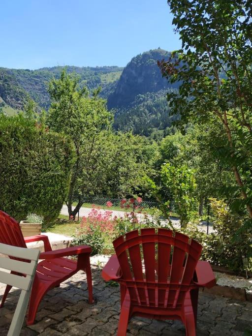Appartement rez de jardin montée de l'alpe d'Huez