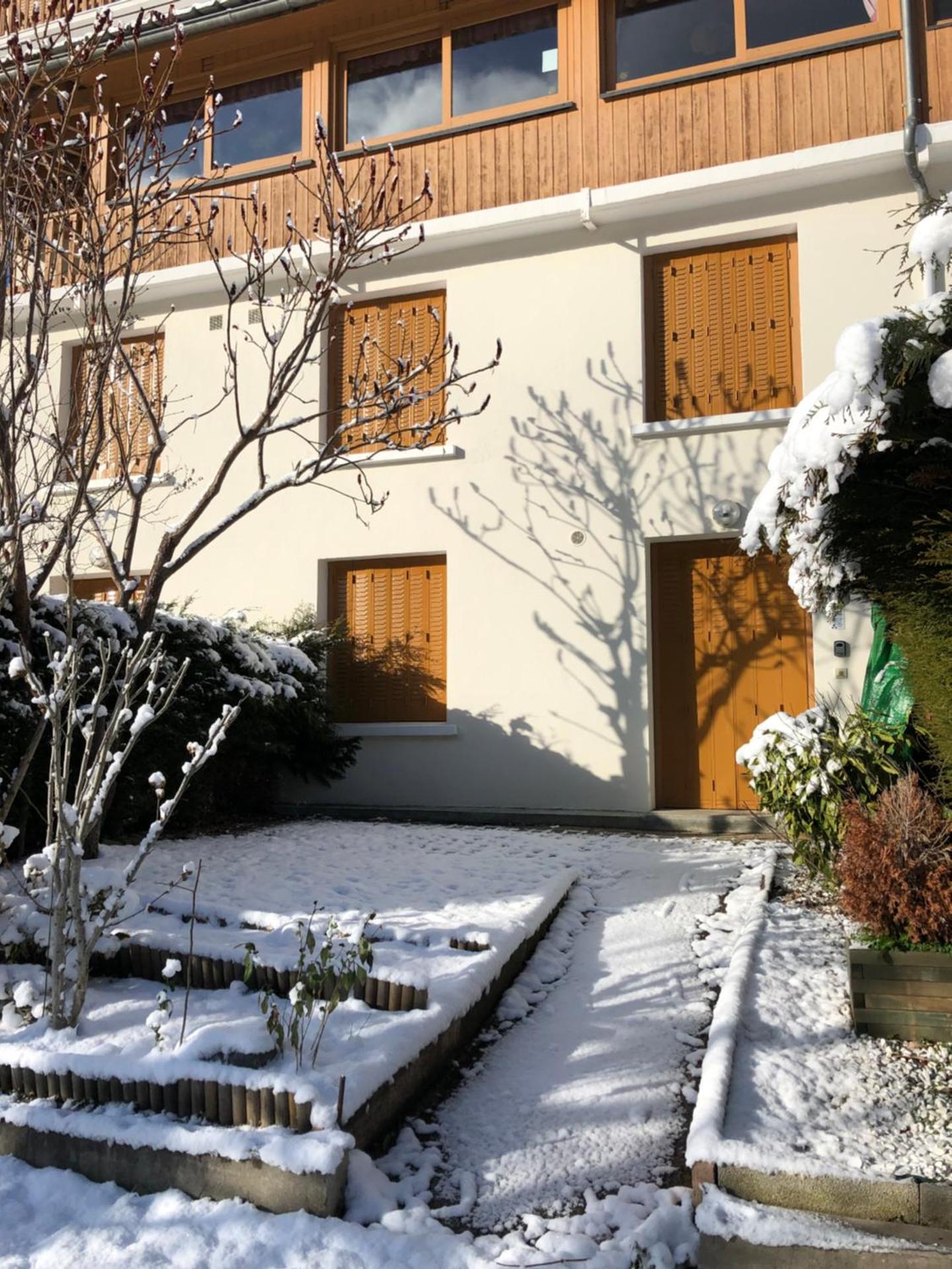 Appartement rez de jardin montée de l'alpe d'Huez