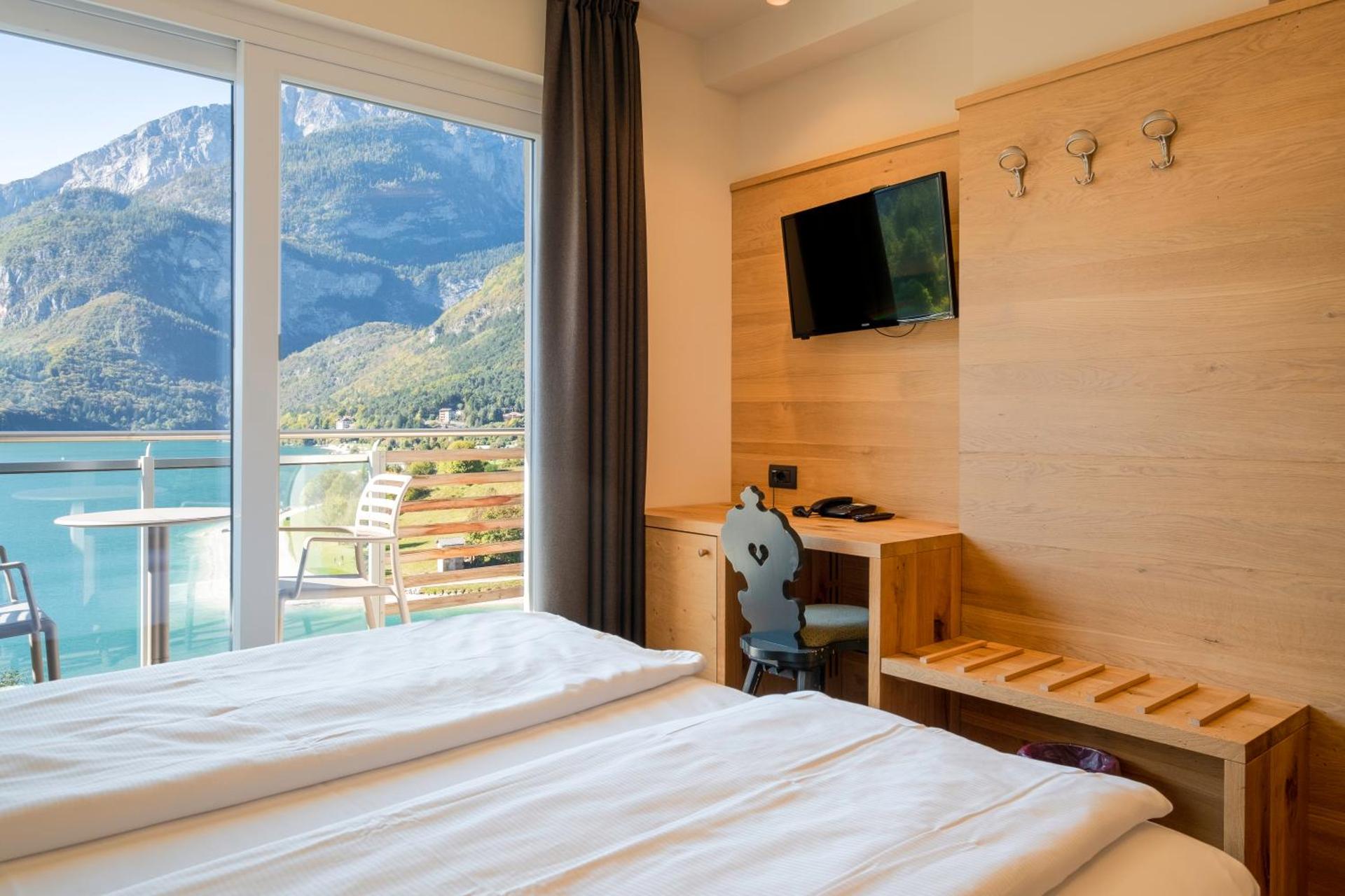 Double Room with Lake View