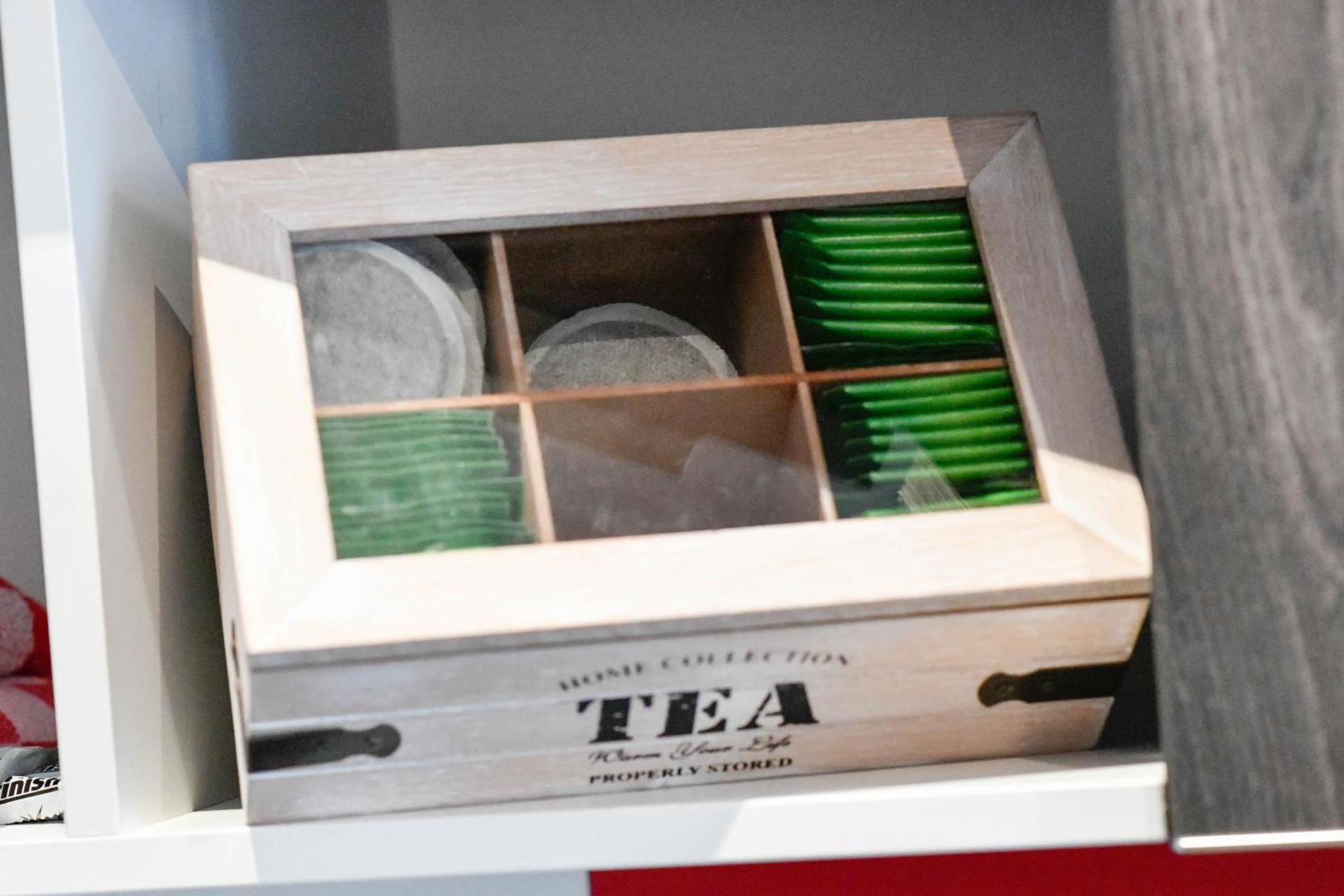 Coffee/tea facilities