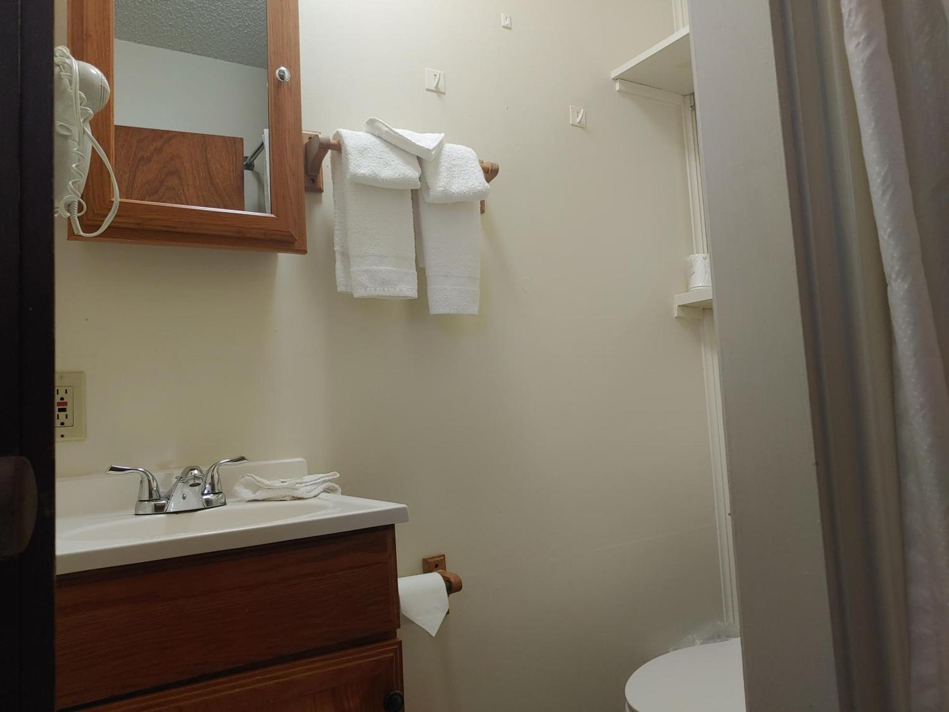 Two Queen Beds with Mountain View and Full Kitchen