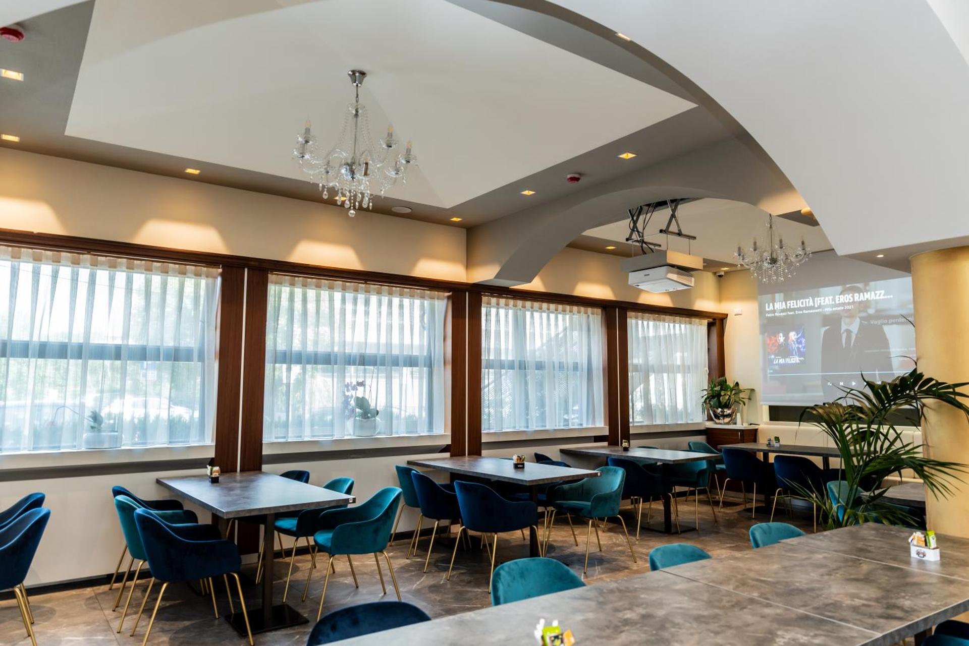 Meeting/conference room